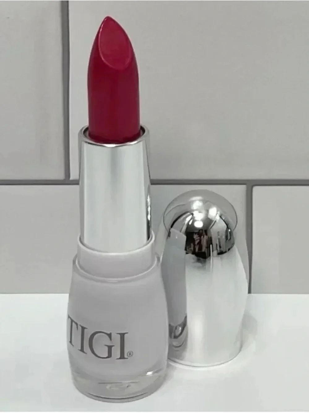 TIGI Decadent Lipstick 💄- Finesse